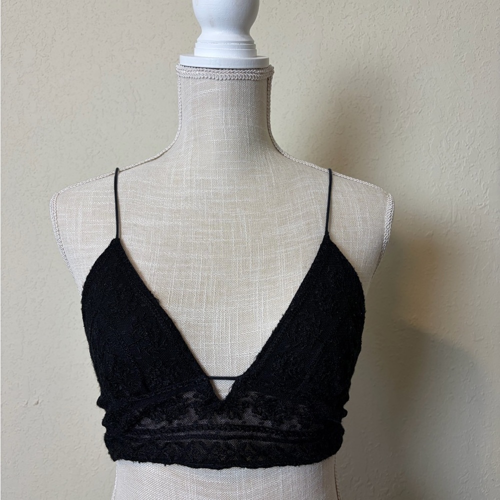Intimately free people black lace sexy strappy Sheer Vneck stretchy bralette